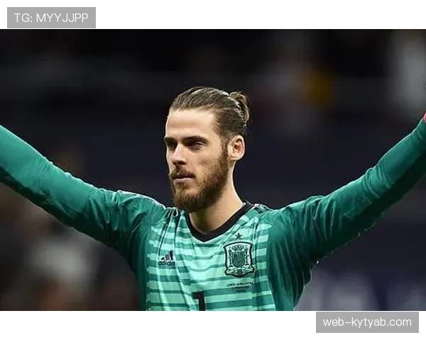 德罗巴高位压迫提速，锋线角色转型如何撕开防线？