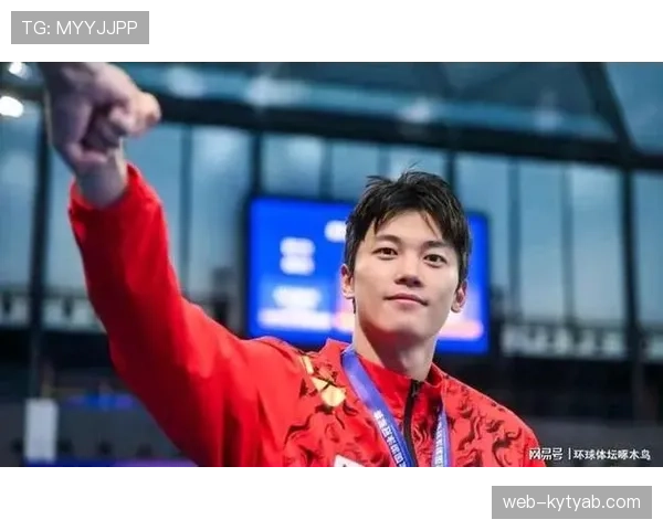 汪顺训练完直接啃鸡腿？这自律和放纵切换也太丝滑了